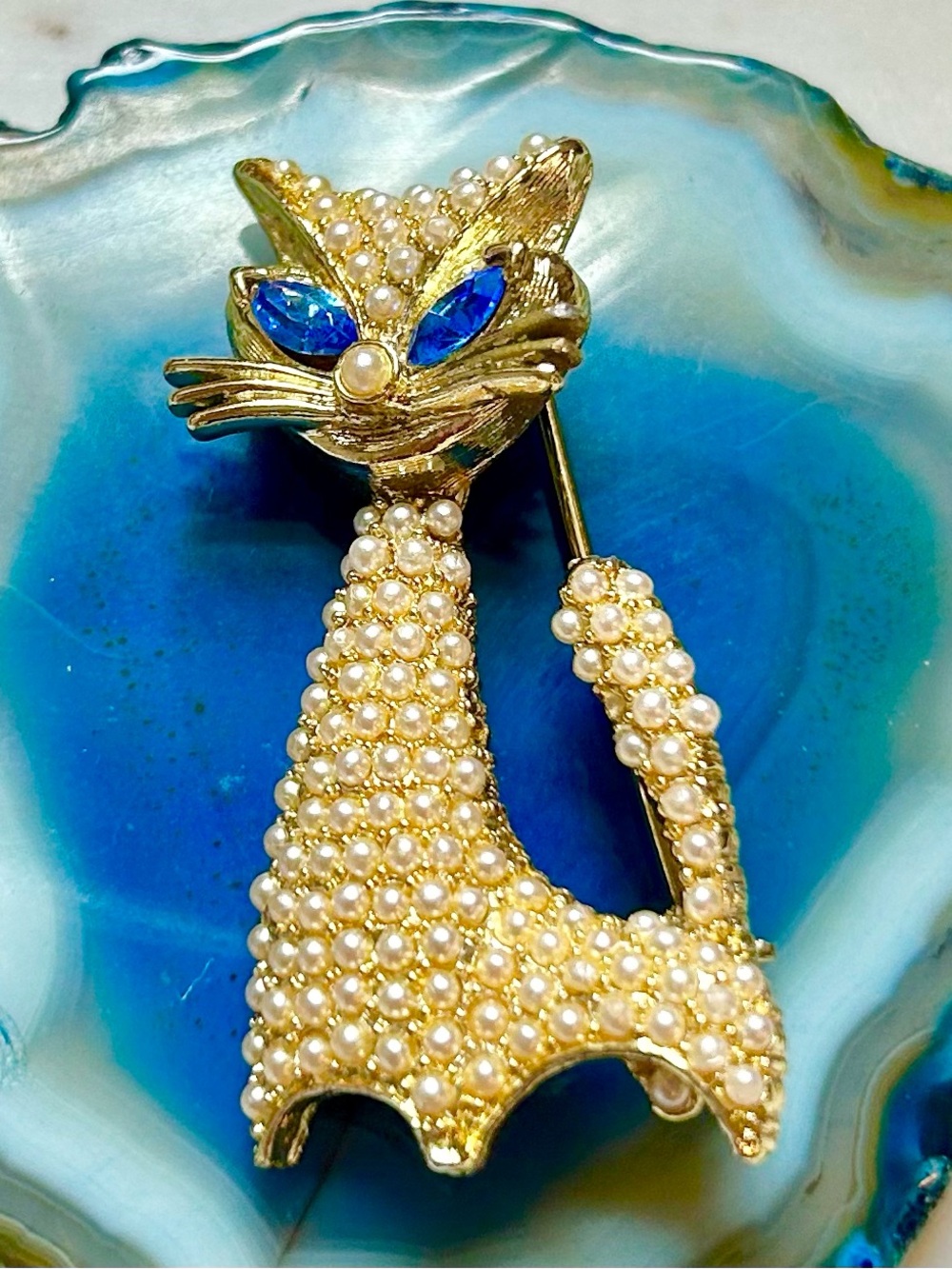 Adorable Vintage Kitty Cat Brooch Pin